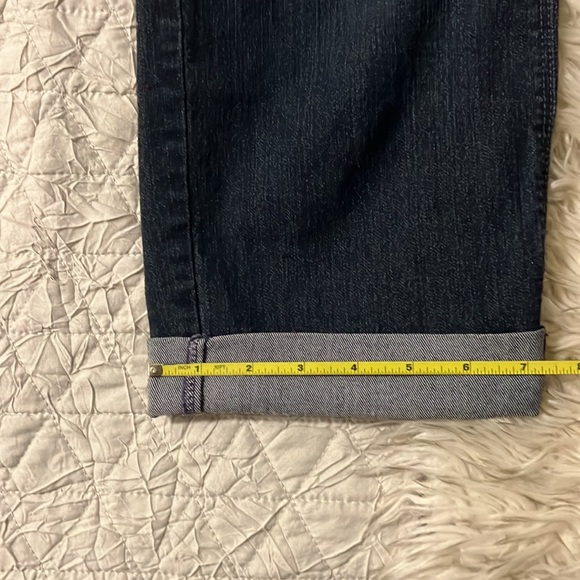 NYDJ petite crops - Picture 3 of 3